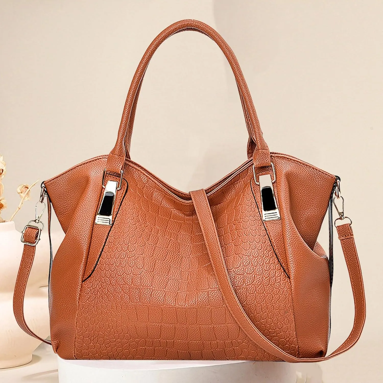 Fashionable And Simple Women's Large Capacity Soft Leather Texture Casual Crossbody Bag Bag (Yellow, One Size)