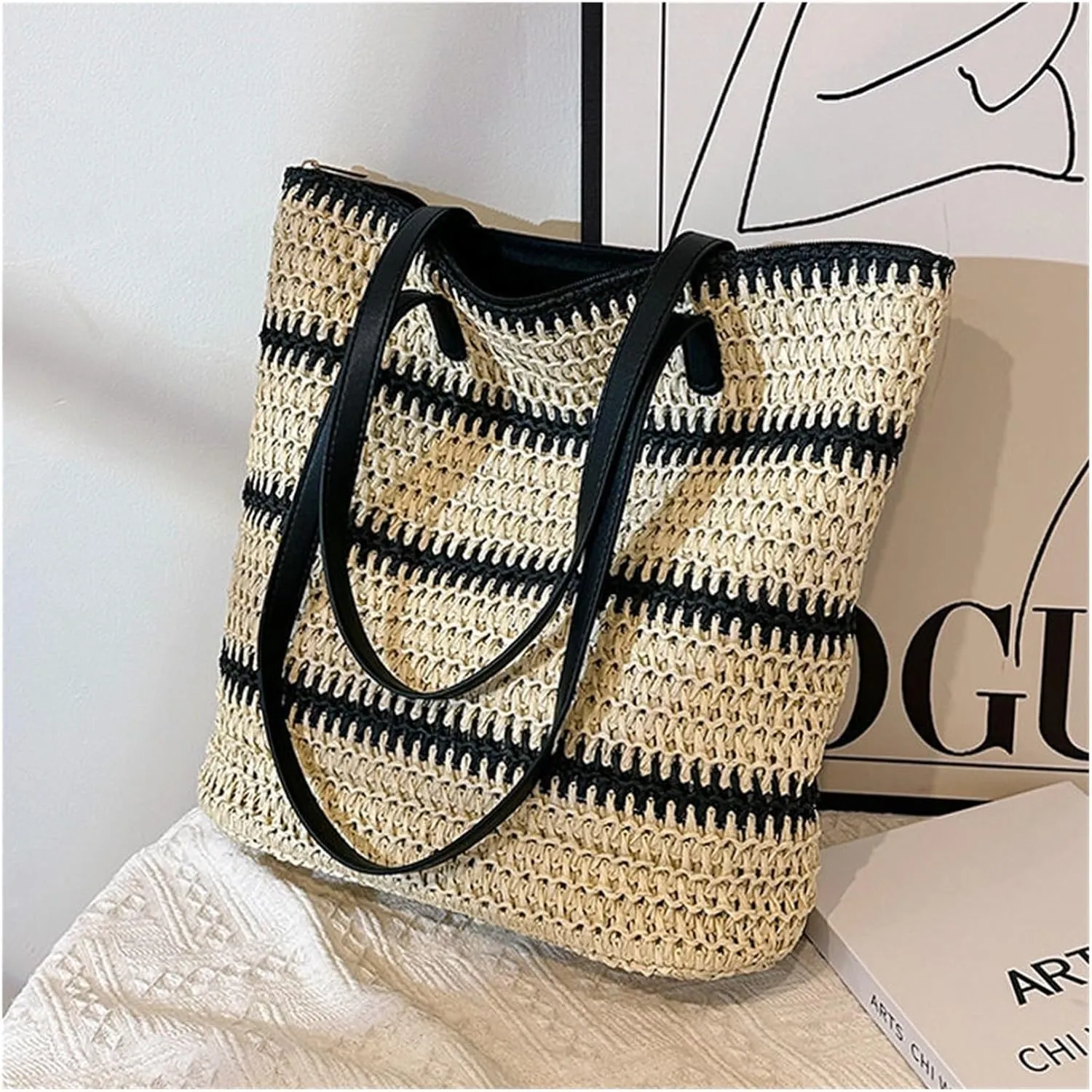 Hand-woven bags, fashionable shoulder bags, large-capacity tote bags, beach vacation women's bags