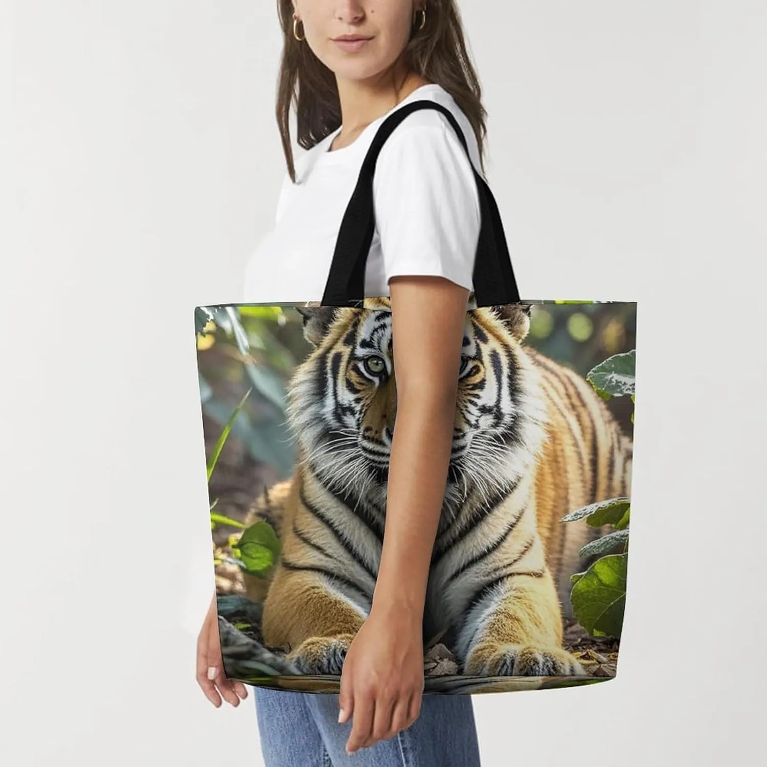 Lion Sticks Out Tongue Beach Bag Reusable Tote Bag Foldable Grocery Bags Women Shopping Bags for Daily Essentials
