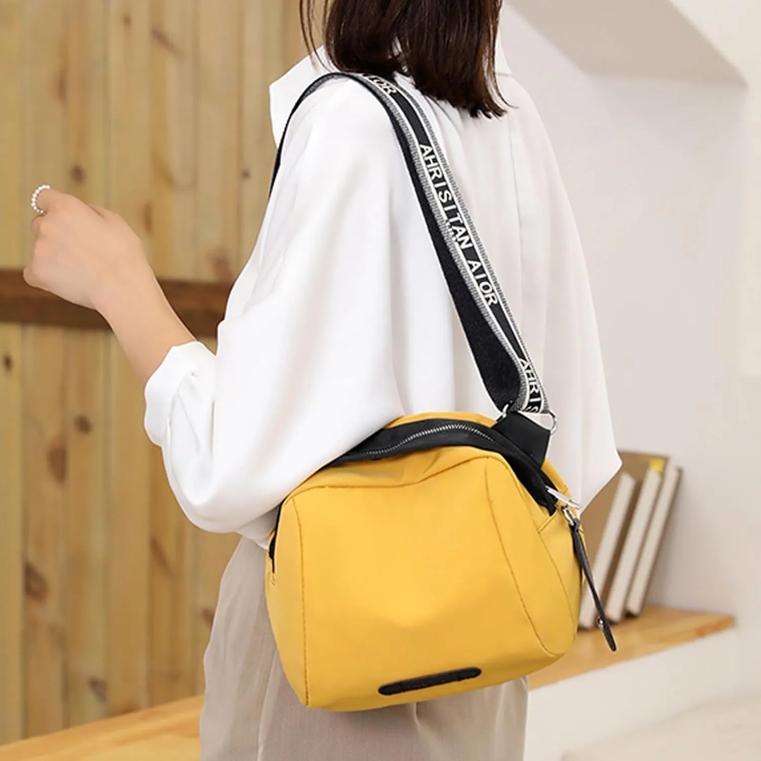 New Fashionable Casual Shoulder Bag Lightweight Nylon Fabric Women Crossbody Bag Mens Messenger Tote (Yellow, One Size)